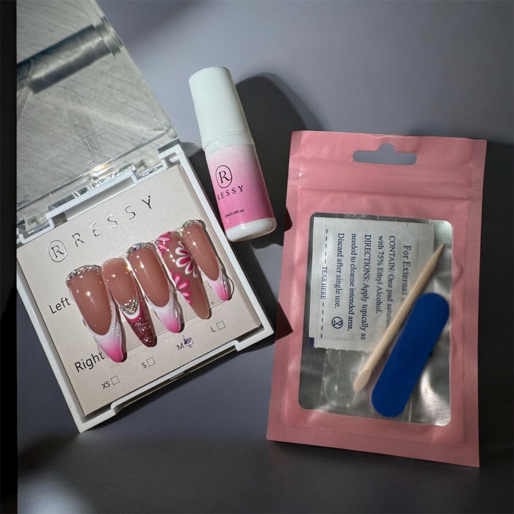 RESSY Pink and Nude Press-On Nail Set